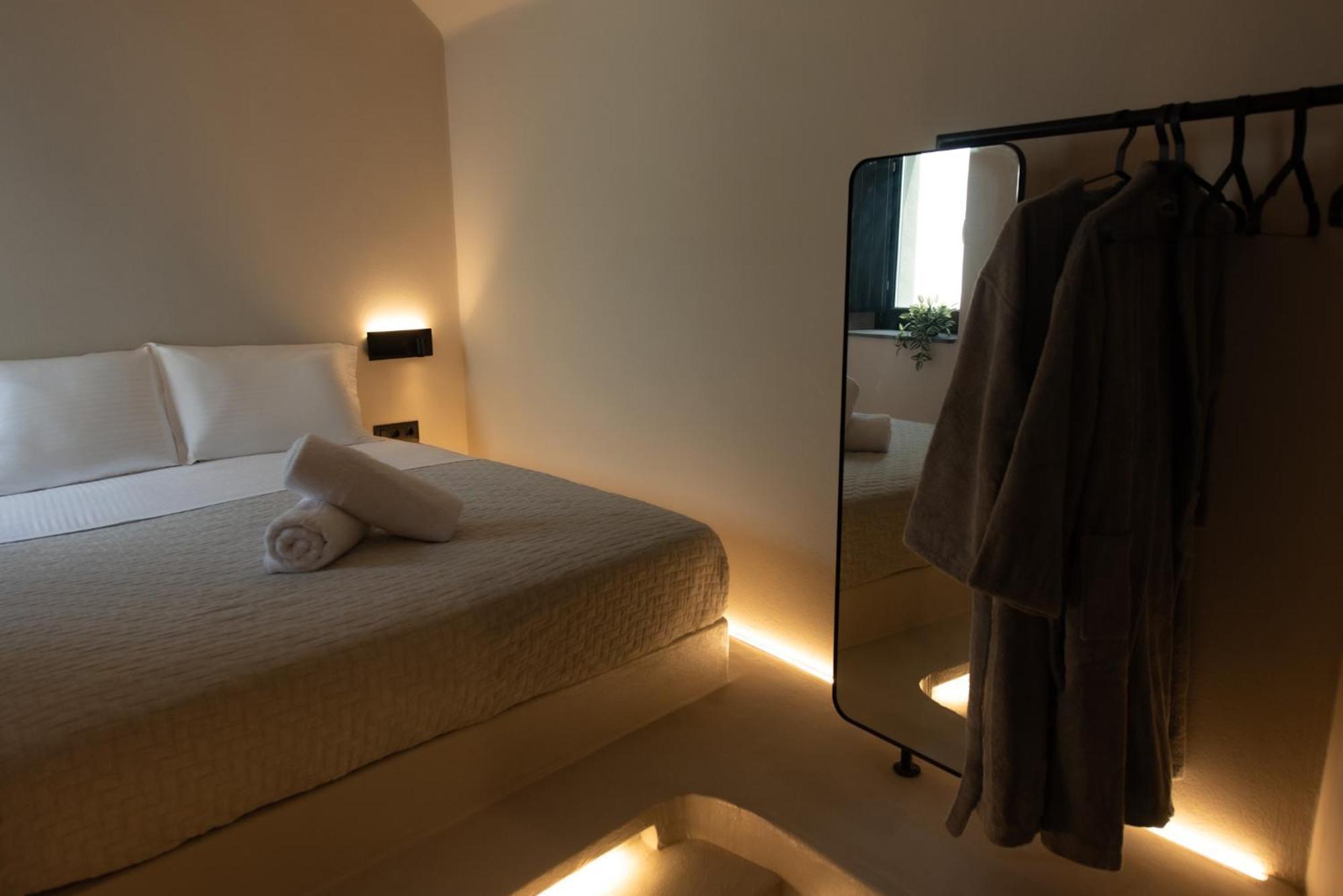 Noir Cave Villa With Private Jacuzzi And Sunset Terrace Pyrgos Kallistis Exterior foto
